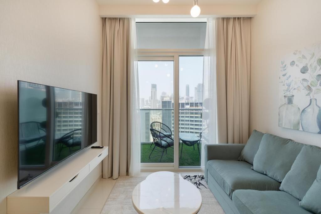 شقة Brand New 1Br- Business Bay - Burj Khalifa View دبي المظهر الخارجي الصورة